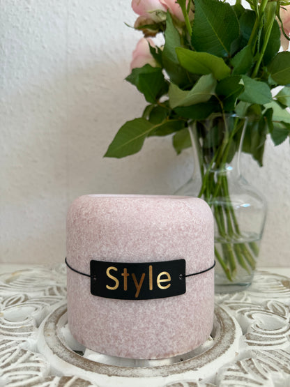 Designer Block Kerze. In schwarz/grau und in pink/weiß